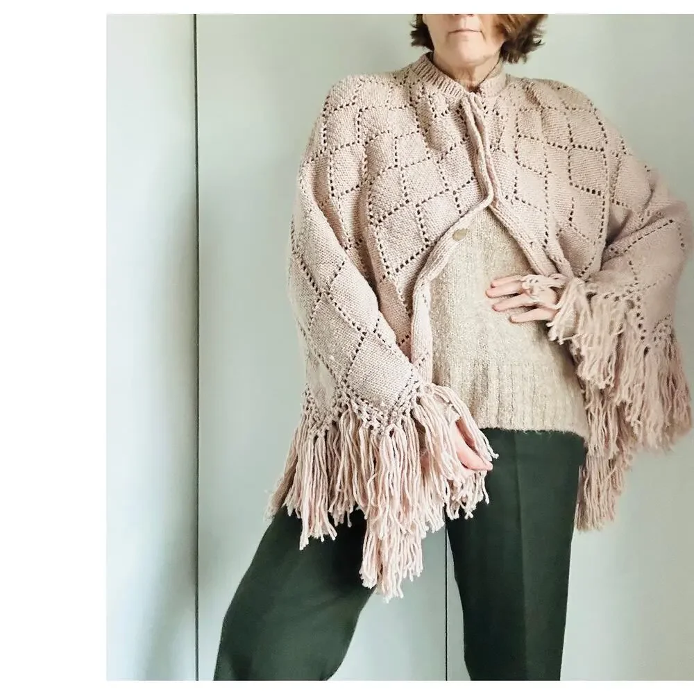 Vintage Hand Knit Poncho in Blush Pink S-L Fit Boho hippie Artisan Fringe Shawl
